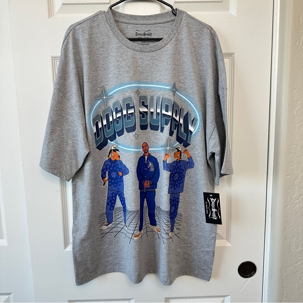 NWT Dogg Supply by Snoop Dogg Graphic Tee Size: XL, Hip Hop Style